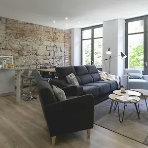 Apartment Bravissimo Rambla Eiffel Bridge 2
